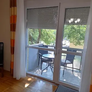  Apartman Sziget Apartmanlakás Magyarország